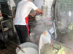 -河记肠粉店