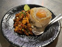 -Show Neua Thai Street Food