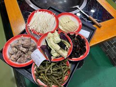 -边江铁锅炖鱼(振八街店)
