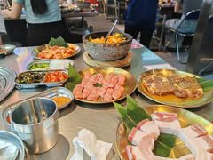 -哈哈碳都·牛肋条无限自助烤肉(台江万达店)