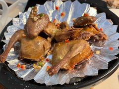 盐焗乳鸽-肥仔文澳门猪骨煲(南京西路店)