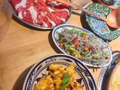 -洱火云南酸菜牛肉火锅(石景山当代商城店)