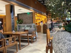 -四月吧餐厅(正阳步行街店)