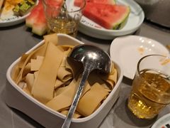 -宴全牛粤来越牛潮汕鲜牛肉火锅(海州万达广场店)