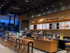 -星巴克臻选(成都环球乐天店)