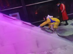 -圣名游乐城冰雪大世界