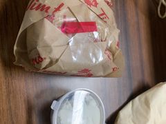 -Tims天好咖啡·贝果(东吴龙湖天街店)