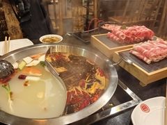-百年川椒重庆老火锅(光谷店)