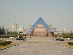 -上海市龙华烈士陵园