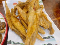-叶存利海鲜大馅饺子(海宁路总店)