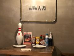 -HIGH FIVE哈福手工汉堡(桂林路店)