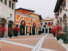 -佛罗伦萨小镇广佛名品奥特莱斯(疏港路店)