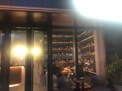 -wineapp葡萄酒餐吧(外滩金融中心店)