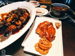金沙脆皮鸡-杭州西子湖四季酒店·金沙厅