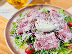 帕尔玛火腿配黎麦全谷物沙拉-沏点Trattoria意大利餐厅(新街口店)