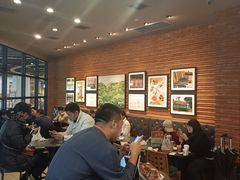 -星巴克(上海虹桥新天地二店)