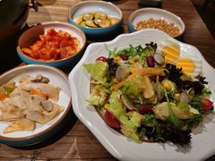 蔬菜沙拉-明洞阿姨·韩式酱蟹烤肉·创意料理(三元桥店)