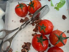 番茄脆菇沙拉-小大董·烤鸭(观景餐厅·南京西路店)