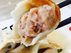 鲜肉馅的锅贴-吴苑饼家(延平路店)