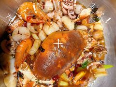 -七欣天香辣蟹火锅(上海银亿滨江店)