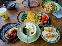 -包整·丝娃娃(一览甲秀楼风景店)