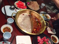 -重庆爽翻天老火锅(临平万达广场店)