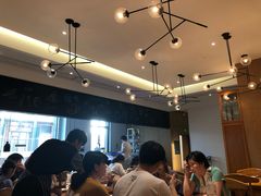 等位区-粤域茶餐厅