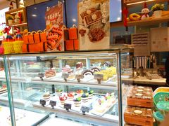 面包甜点陈列柜-面包新语(龙湖·西宸天街店)