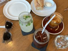 -ROAST coffee & eatery