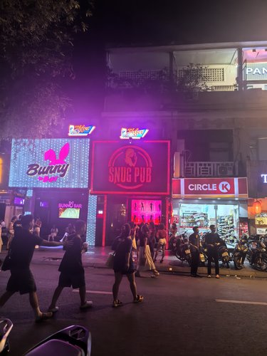 她们不休息的嘛