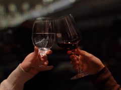 红酒-Social 秀西餐厅-长沙瑞吉酒店(运达店)