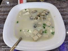 海蛎肉炖豆腐-海旺小海鲜大排档(冠亚星城店)