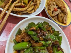 -老三样·美食研究中心(世贸路店)