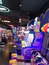 -MELAND CLUB•花园城堡主题亲子乐园•派对•餐厅(广州乐峰广场旗舰店)