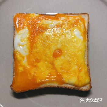 图1的吐司是最近的最爱，吐司用平底锅烤，不加油