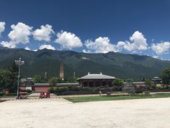 -三塔倒影公园