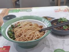 -百春原湖南牛肉粉(百联世纪店)