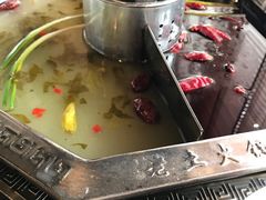 -佬土鹅肠火锅(解放路店)