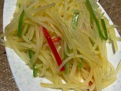 尖椒土豆丝-渝信川菜(西单店)