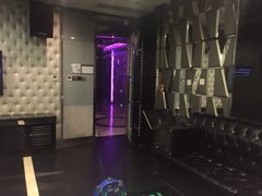 -蓝尊量贩(黄河路店)