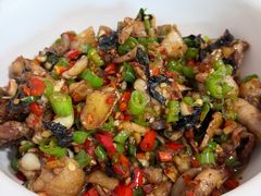 紫苏爆炒牛蛙-笨罗卜浏阳菜馆(龙华鹏润达店)