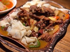 阿里家农场散养大盘鸡-阿里家·新疆烤肉酒場 by MIG