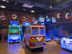 -卡通尼·Safari非洲探索乐园·生日会(金桥国际商业广场店)