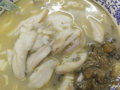 -明呈黄鱼面馆(斜土路店)