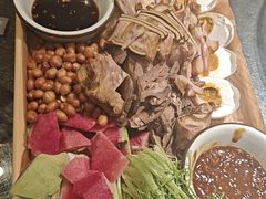 -靠山屯东北农家菜(八龙桥雅苑店)