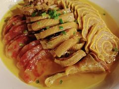 蒸三鲜-品渔味湖鲜馆(拈花湾店)