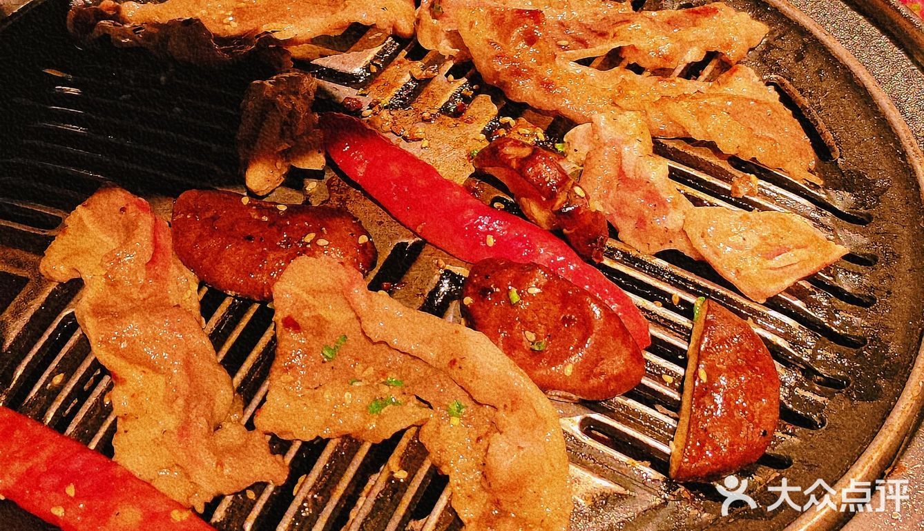 桫椤湾烤肉天花板❗❗大片牛肉香哭我💧