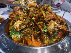 -凤凰路何眼镜香辣蟹(花果园店)