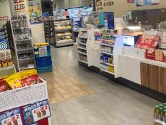 -全家便利店(上海南站站店)