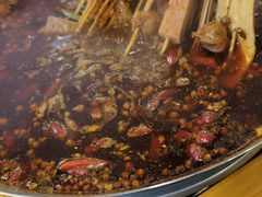-拈签一笑黄牛肉辣卤串串